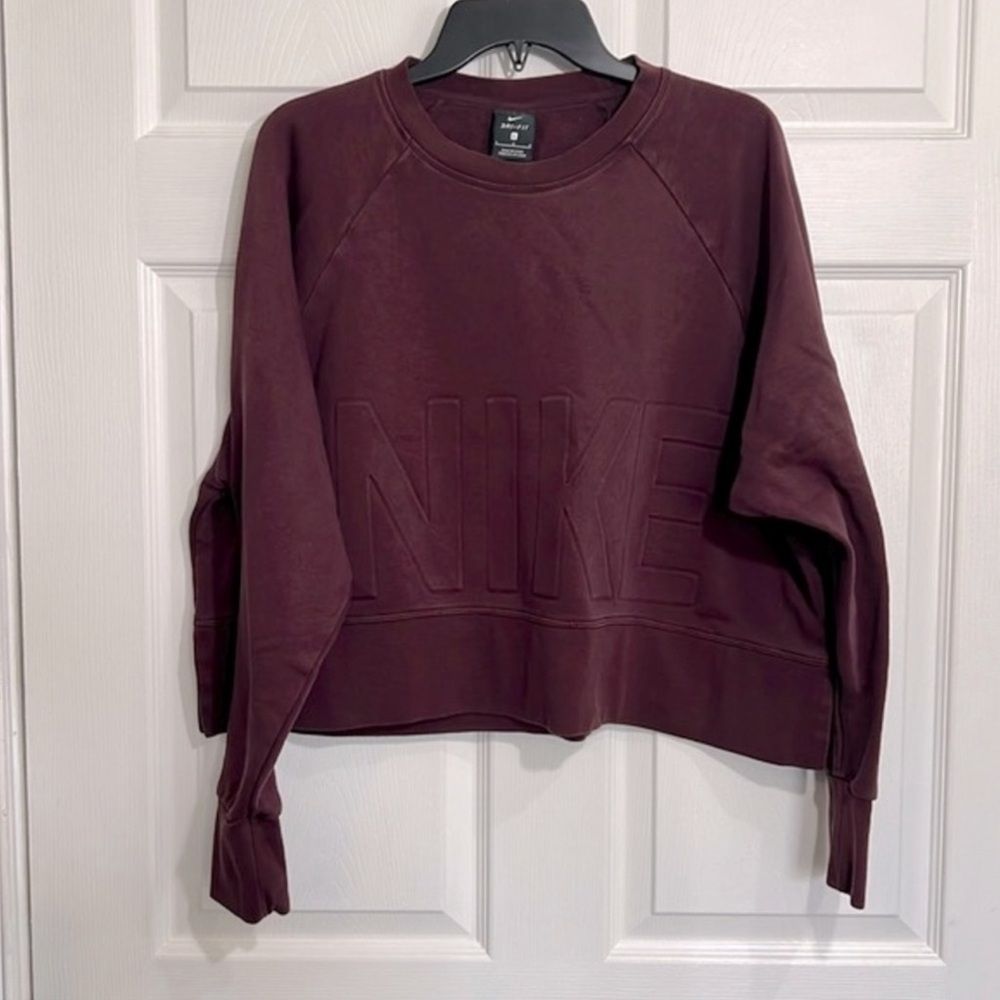 🎉HP🎉Nike Versa Embossed Cropped Sweatshirt Like New